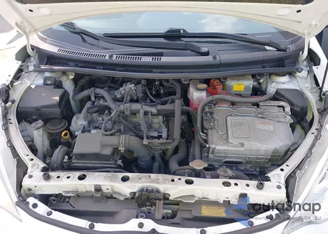 2013 Toyota Prius C Three z USA, uszkodzony, nr VIN JTDKDTB36D1535629